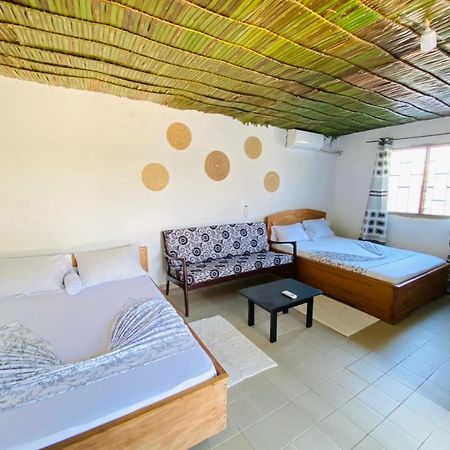 Le Dona Kribi Hotel Luaran gambar